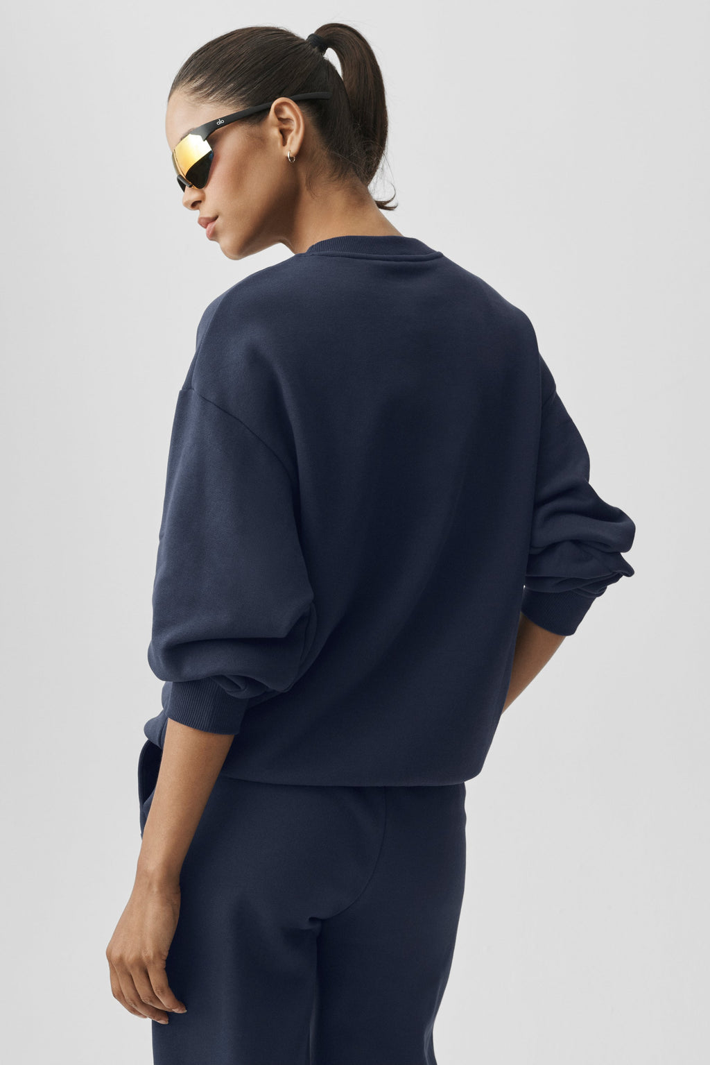 Accolade Crew Neck Pullover - Navy