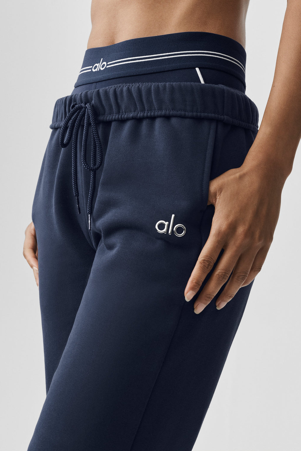 Accolade Sweatpant - Navy