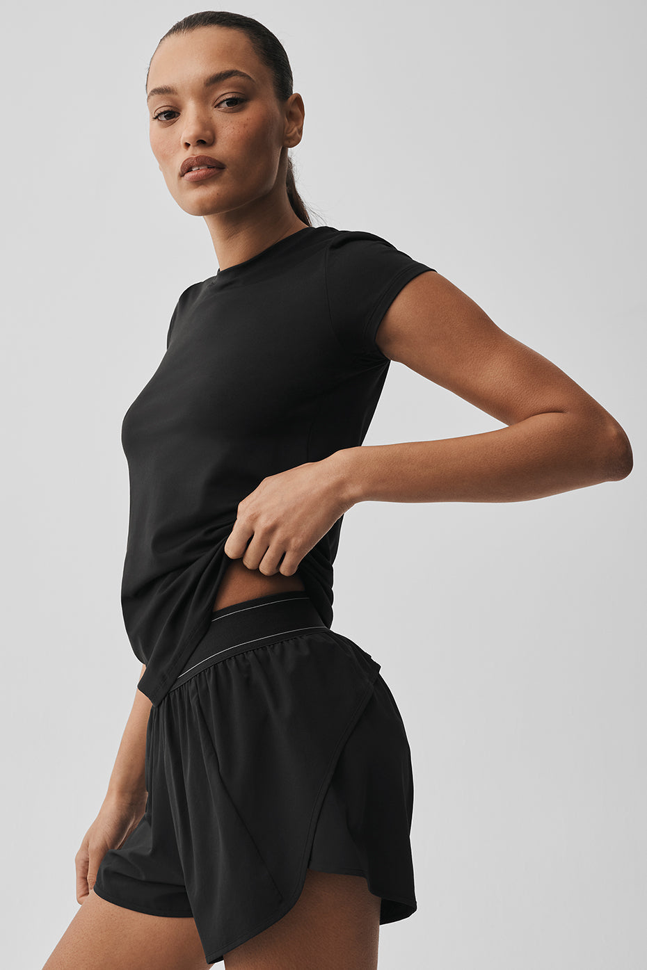Finesse Tee - Black
