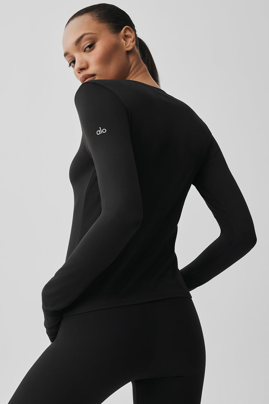 Finesse Long Sleeve - Black