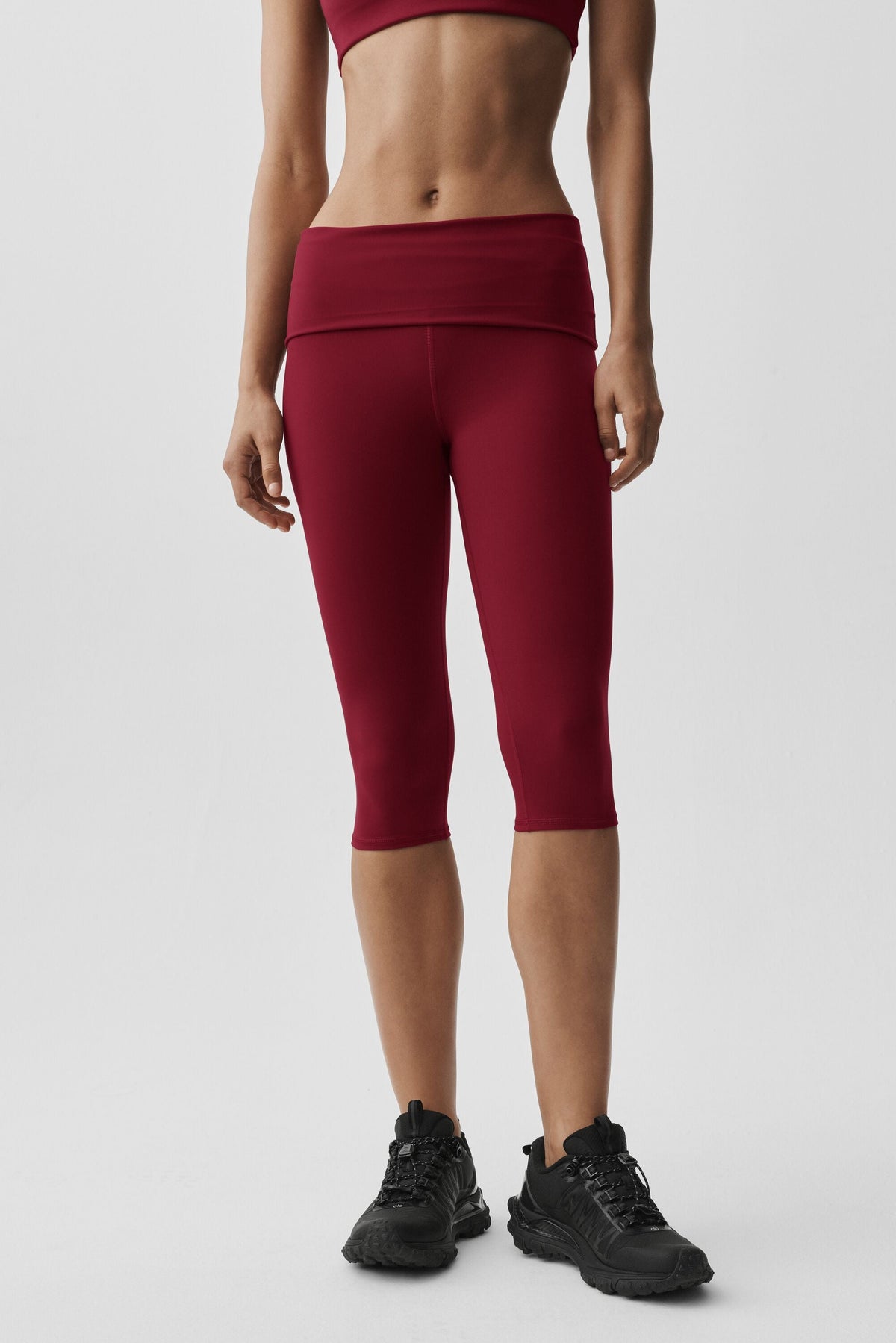 Softsculpt Low-Rise Foldover Capri - Summer Romance Red