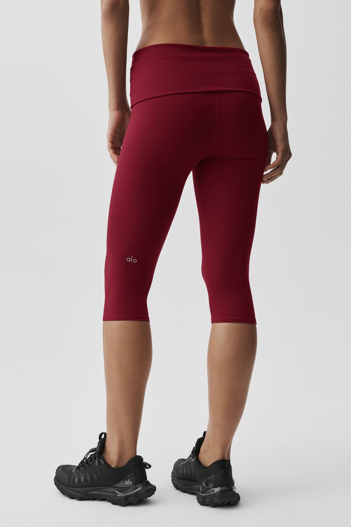 Softsculpt Low-Rise Foldover Capri - Summer Romance Red