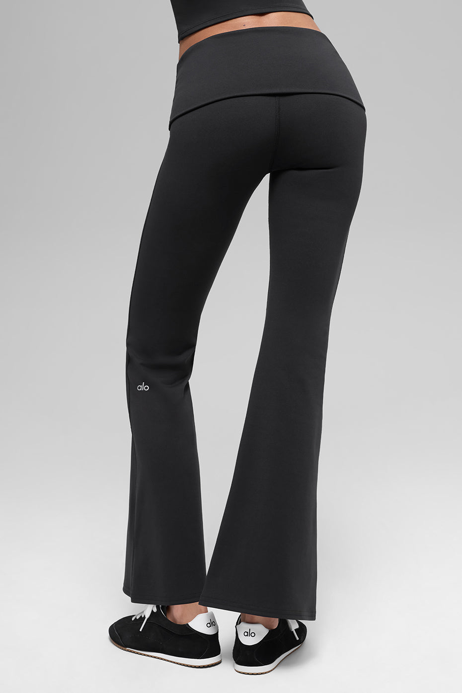 Softsculpt Foldover Flare Legging (Short) - Black