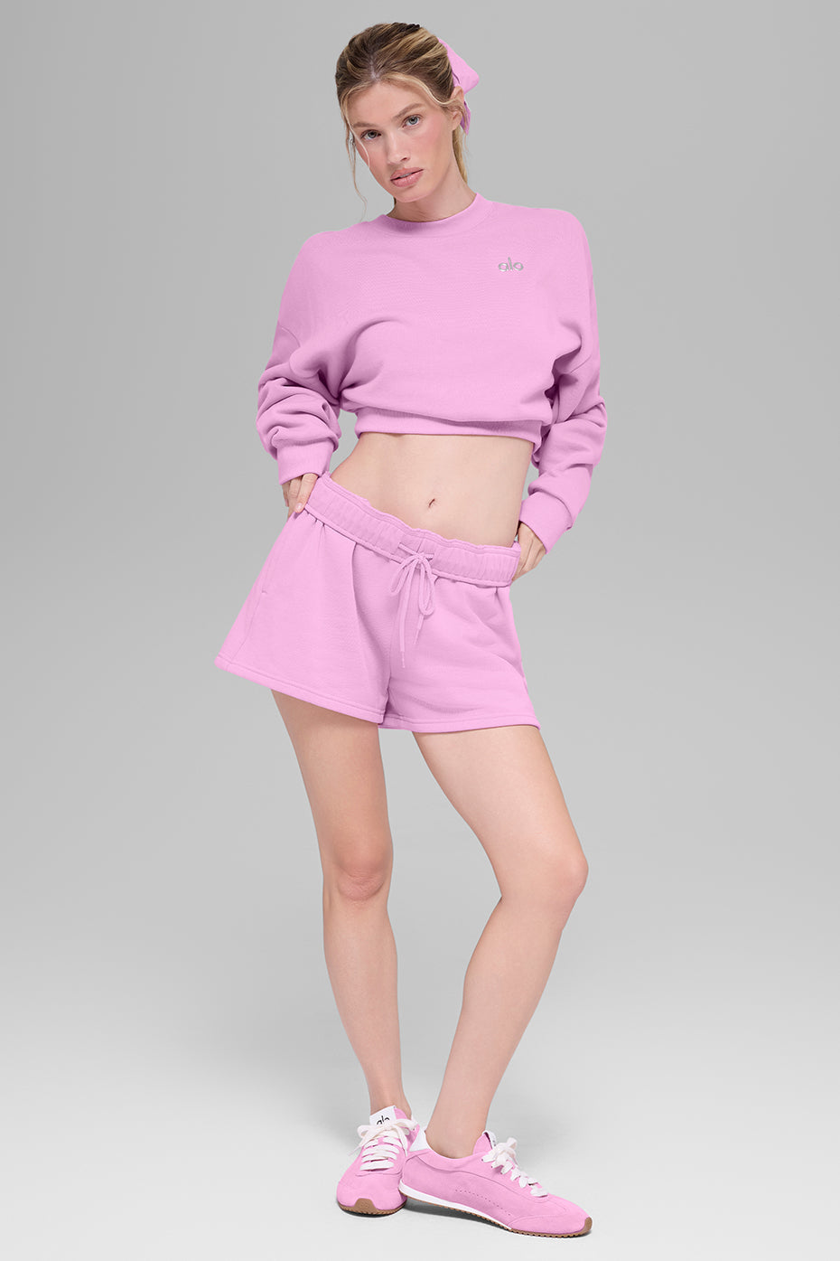 ALO Accolade Short - Candy Heart Pink