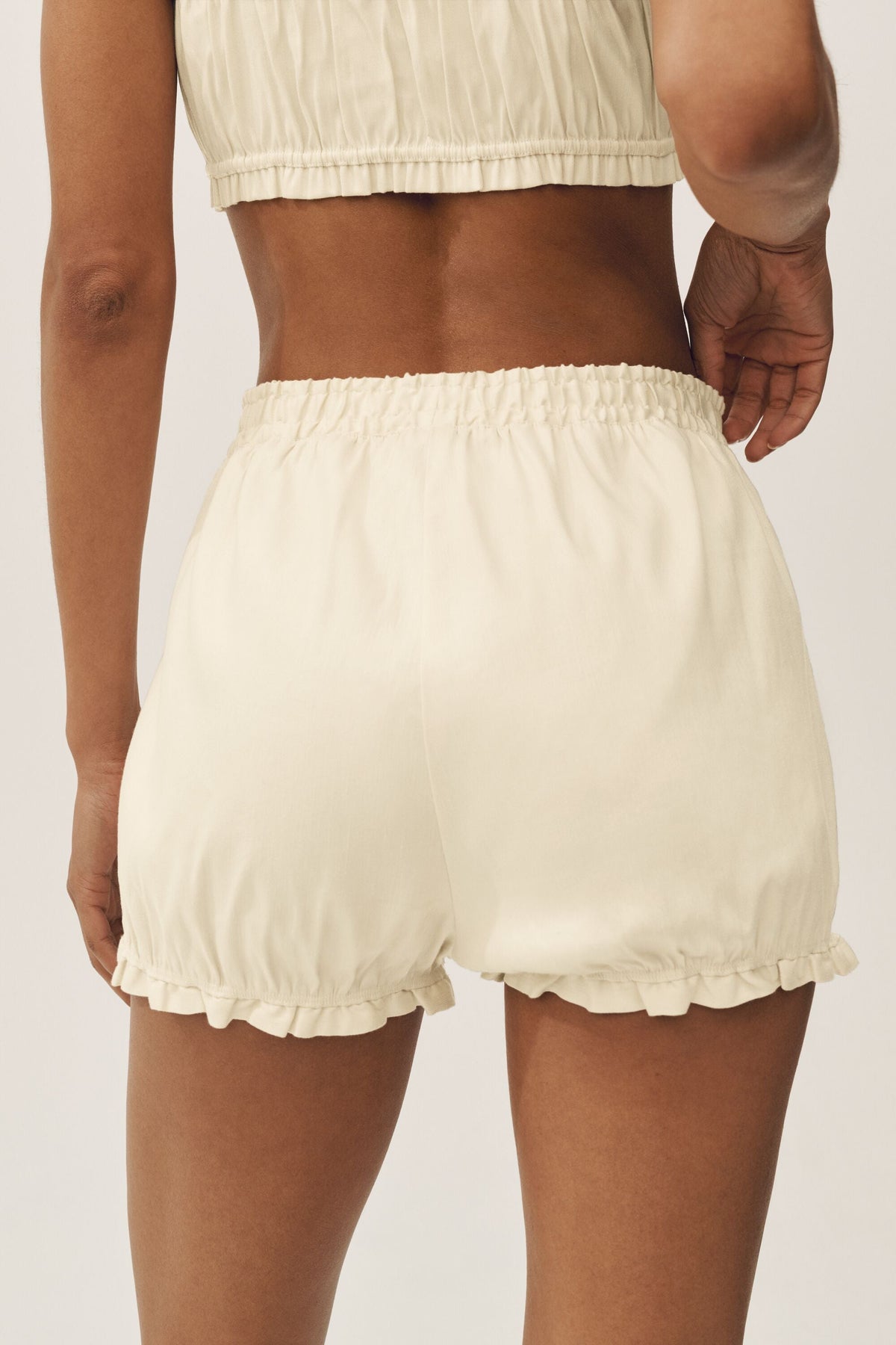 ALO Linen Blend Riviera Bloomer Short - Sandy Beige