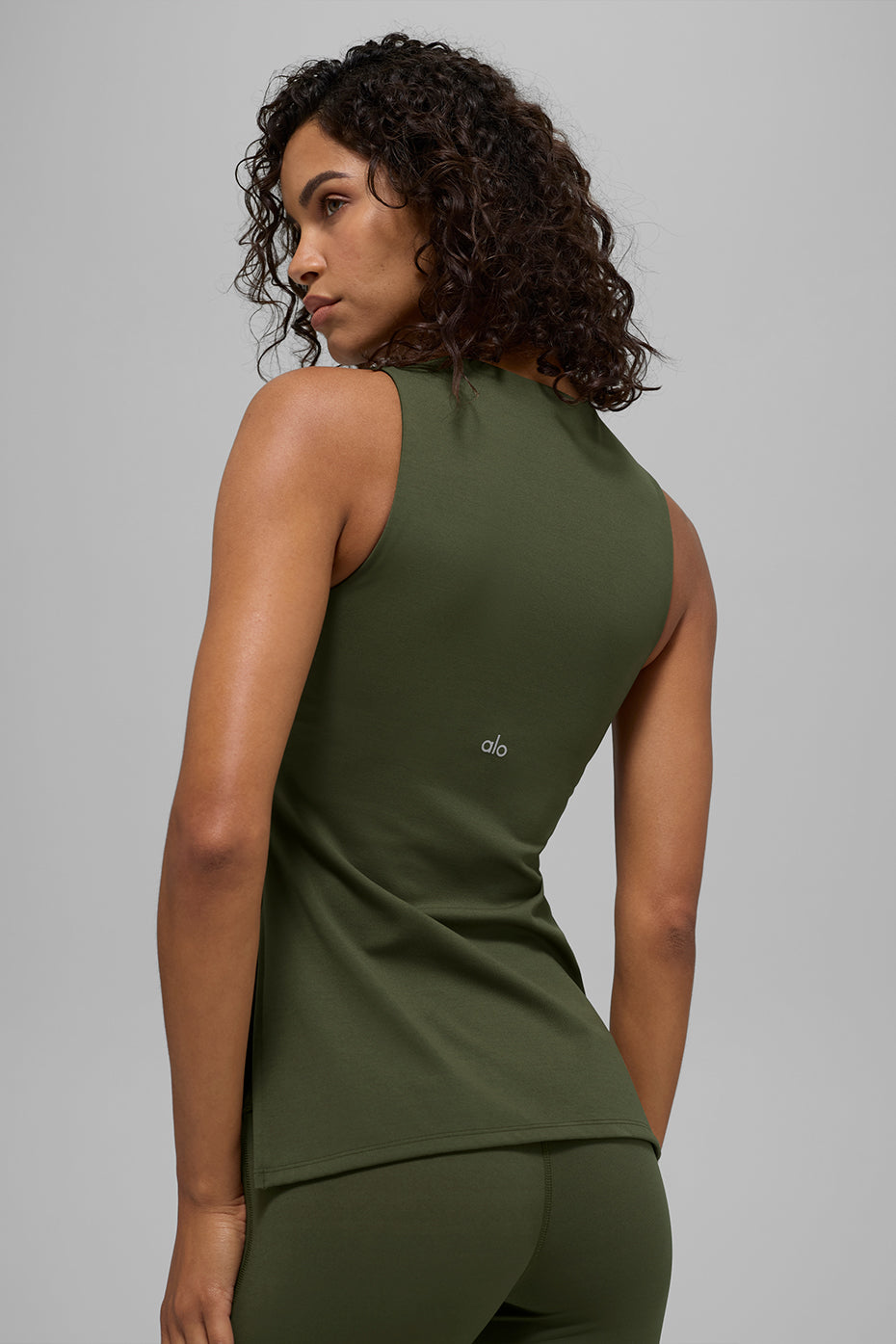 Softsculpt Precision Full Length Bra Tank - Green Olive